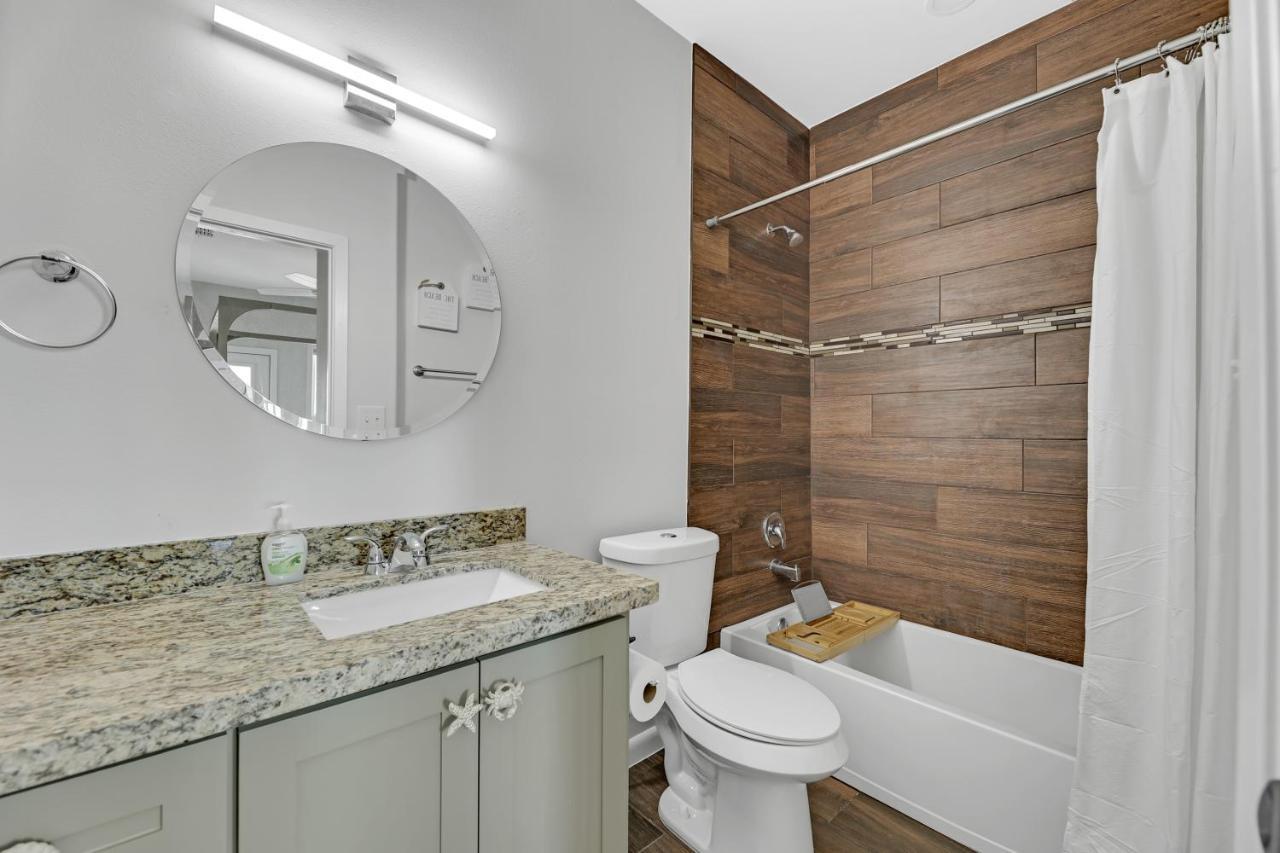 Bayfront Cottage- Pool - Hot Tub - Close To Beach بورت إيزابيل المظهر الخارجي الصورة